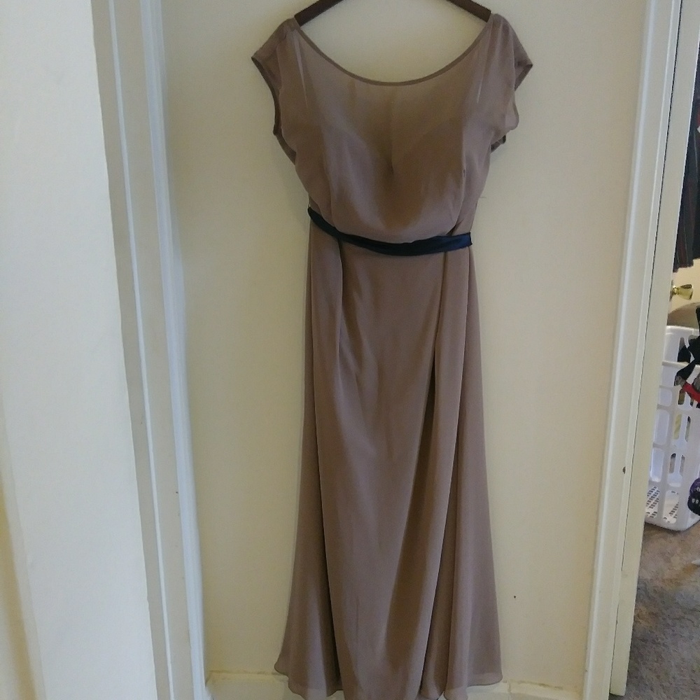D'zage taupe gown with navy sash
